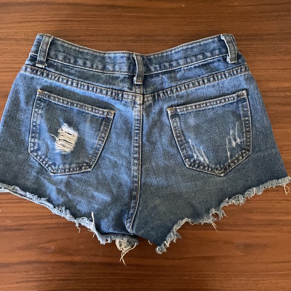 Wear Jeans denim shorts - Picture 2 of 2